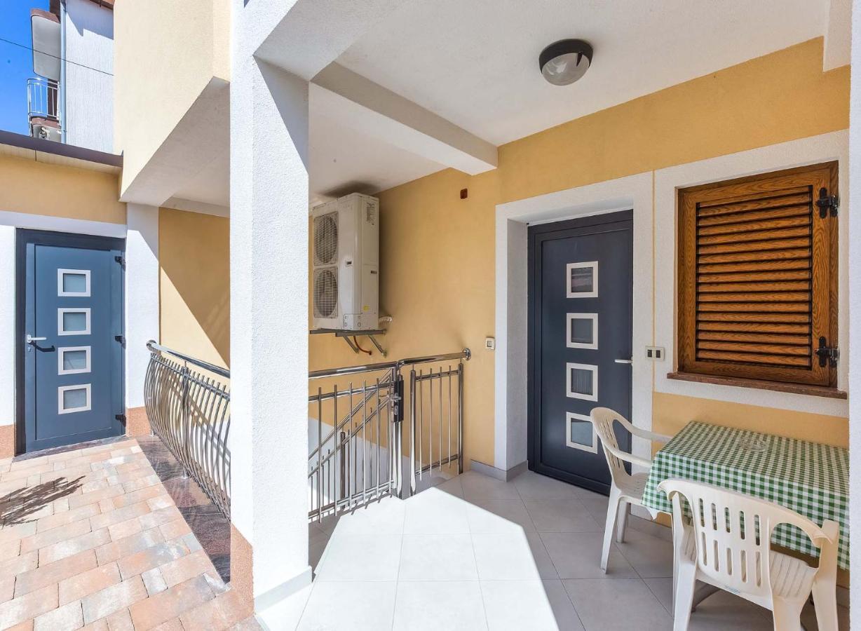 Rino Apartman Poreč Kültér fotó
