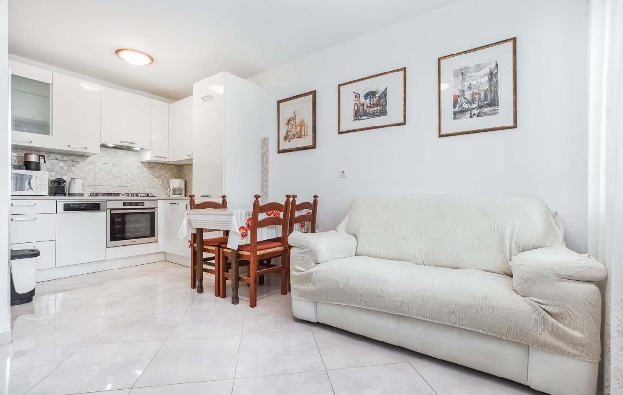 Rino Apartman Poreč Kültér fotó