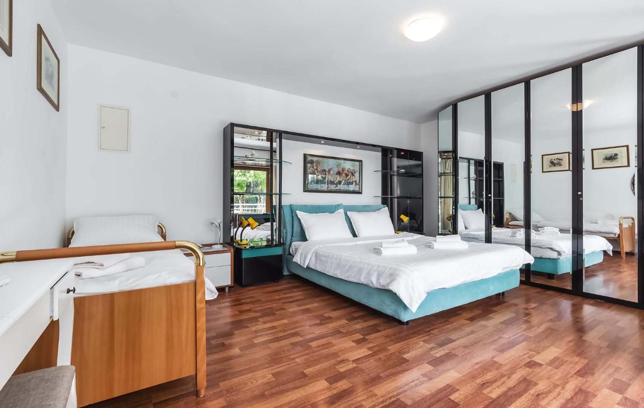 Rino Apartman Poreč Kültér fotó